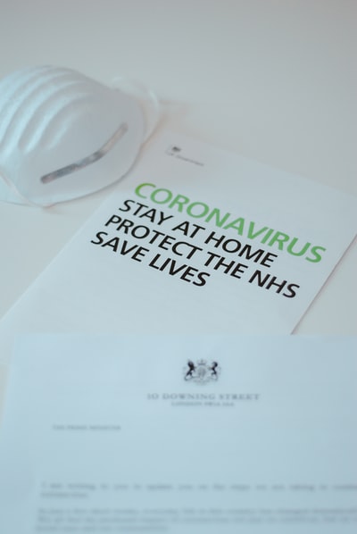 NHS：呆在家里保护生命